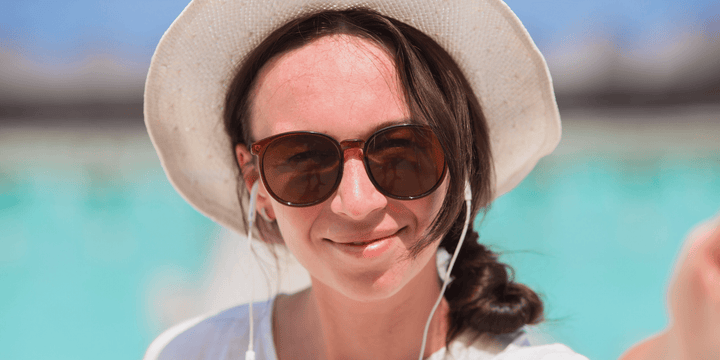 Which is better: photochromic glasses or prescription sunglasses? - RX-able.com